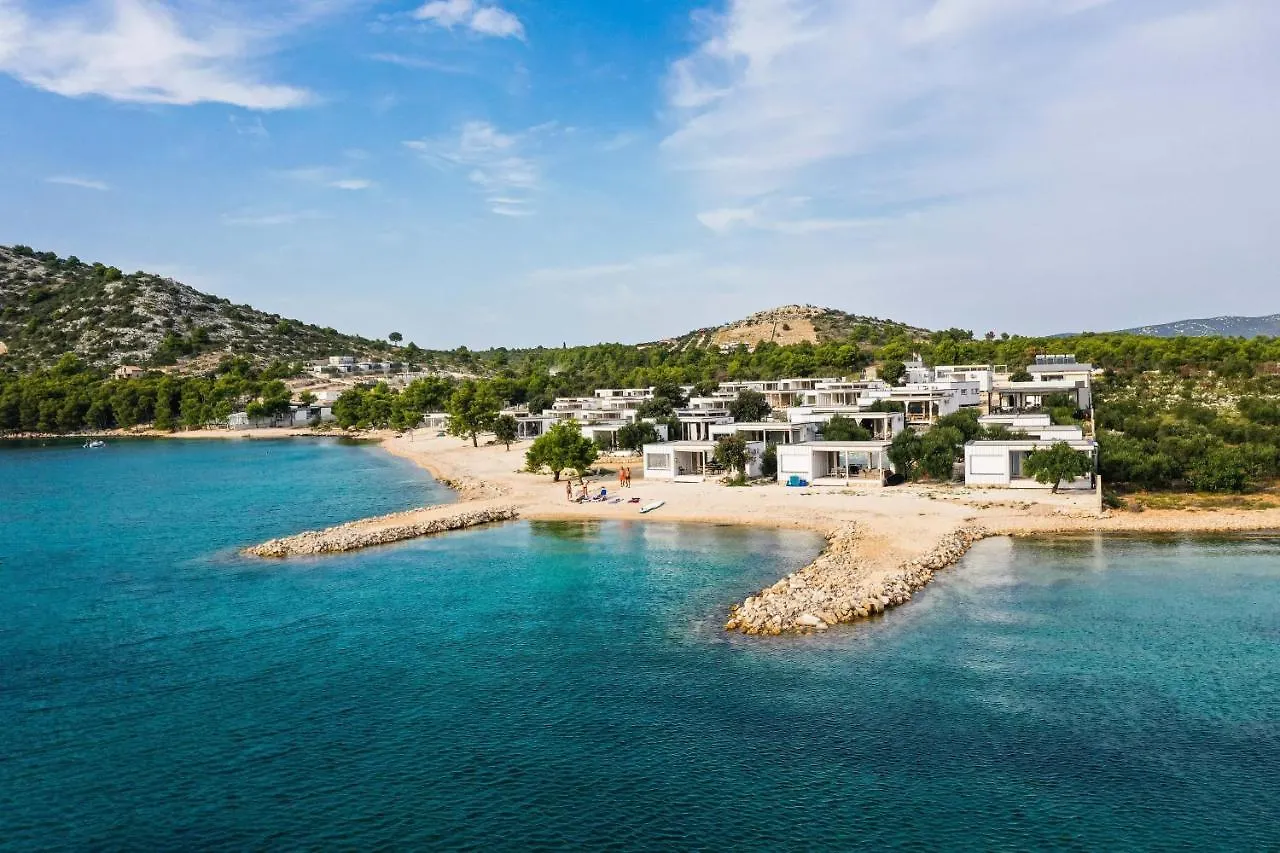 Buqez Eco Resort - Beach Front Villa 26 - Seaview Drage