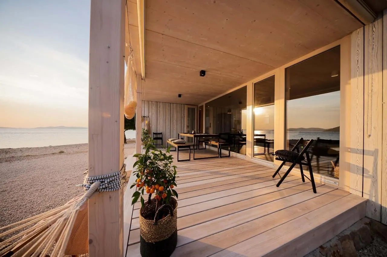 Buqez Eco Resort - Beach Front Villa 26 - Seaview Drage