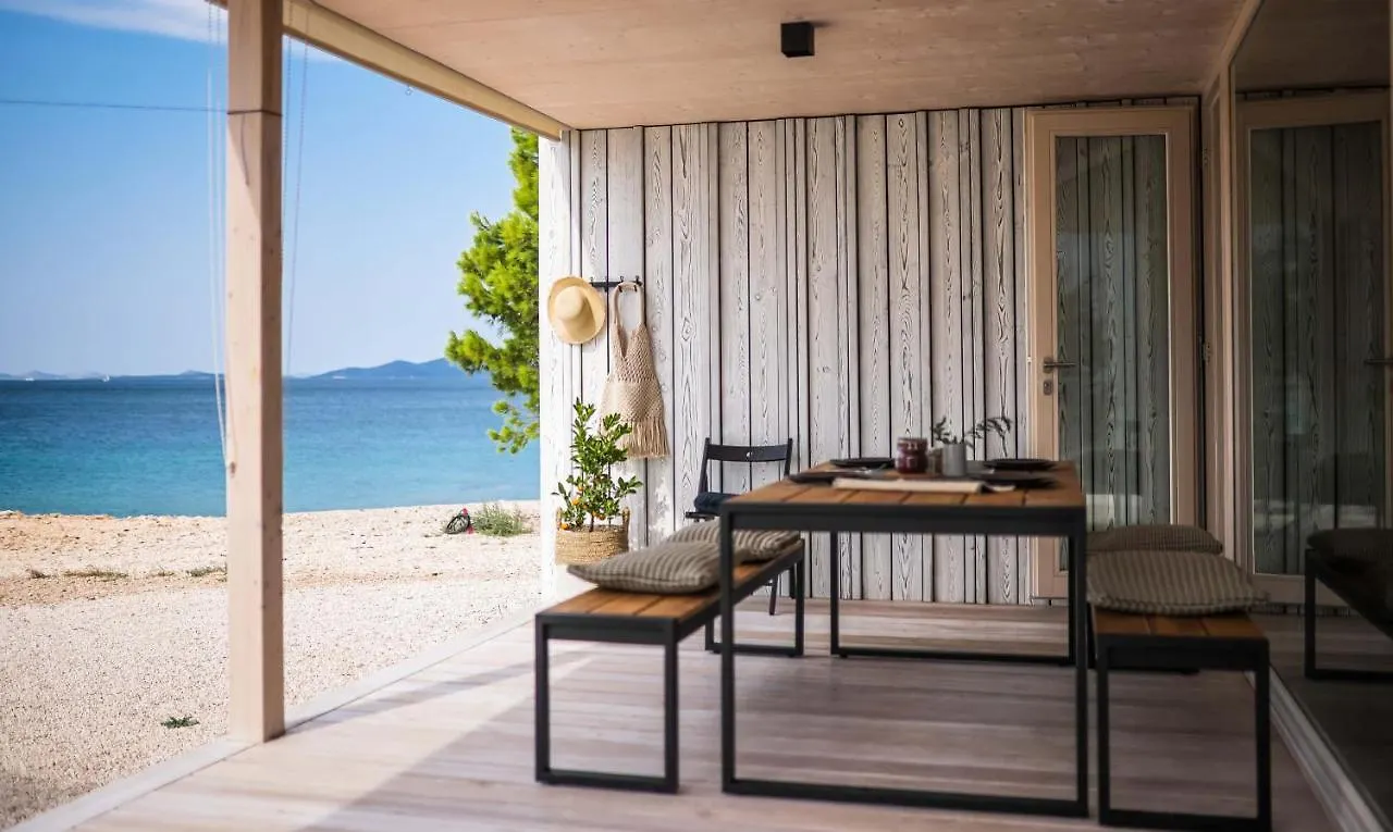 Buqez Eco Resort - Beach Front Villa 26 - Seaview Drage