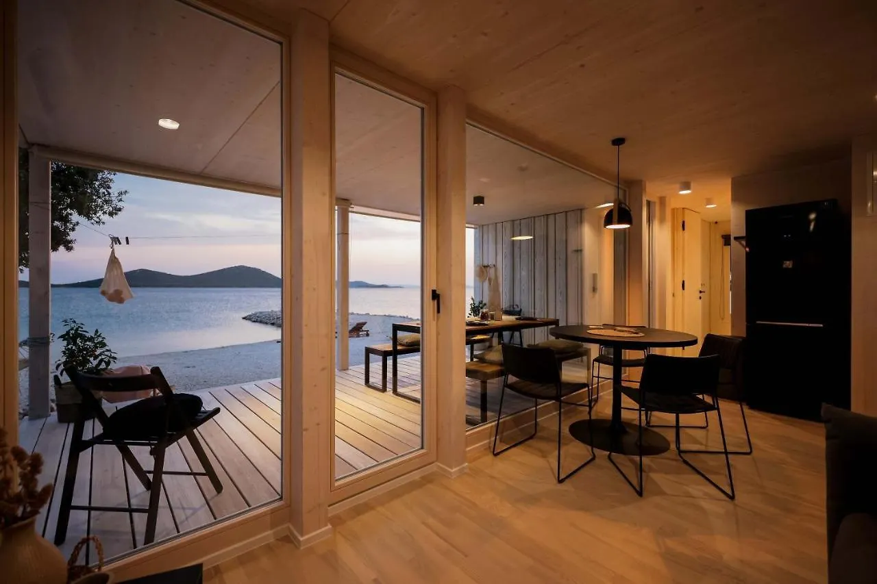 Buqez Eco Resort - Beach Front Villa 26 - Seaview Drage