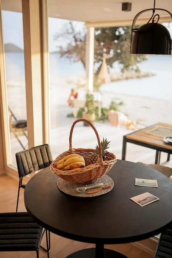 Buqez Eco Resort - Beach Front Villa 26 - Seaview Drage