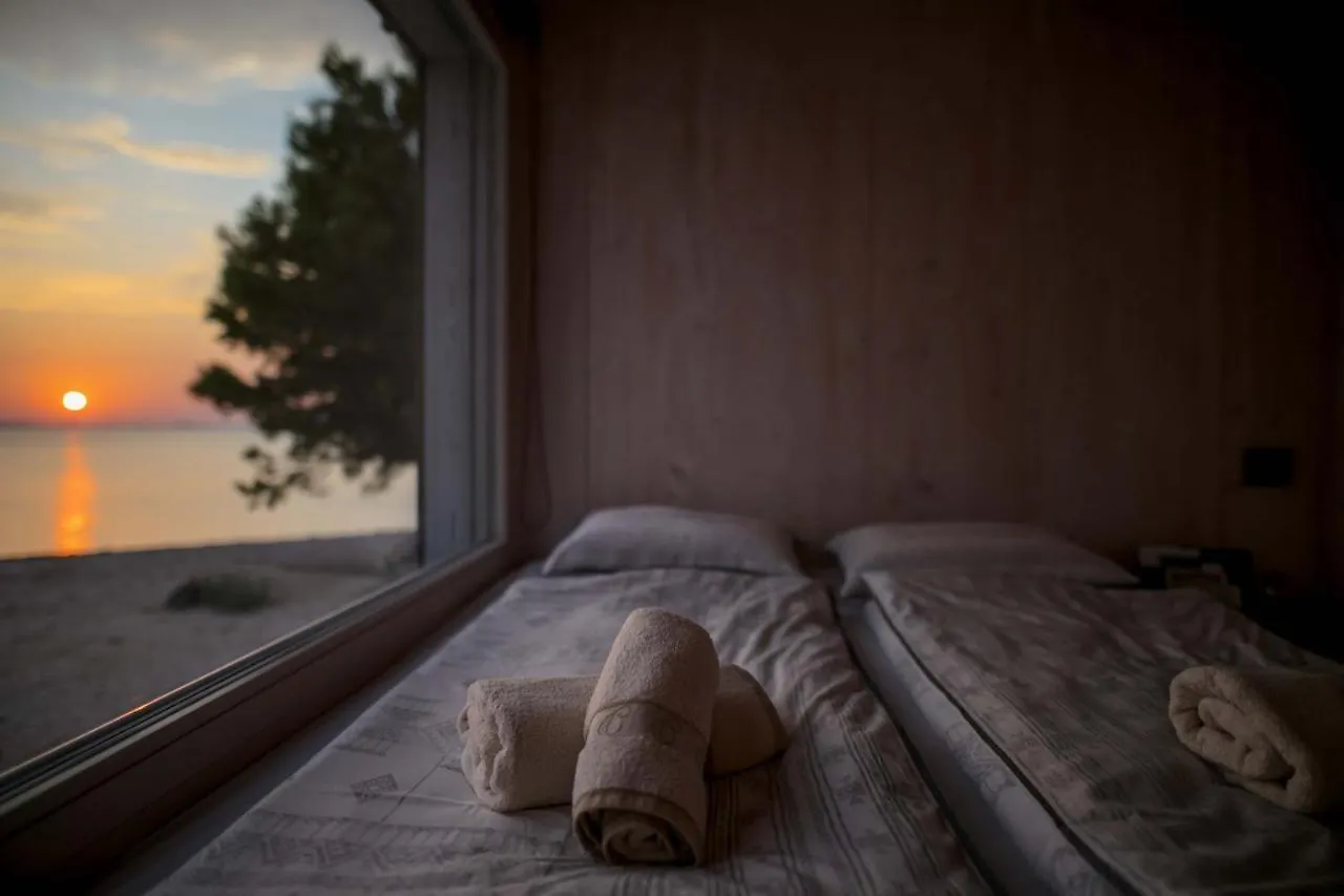 Buqez Eco Resort - Beach Front Villa 26 - Seaview Drage